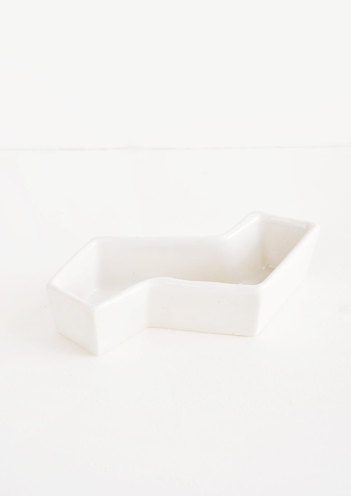 Zigzag Trinket Dish in White - LEIF