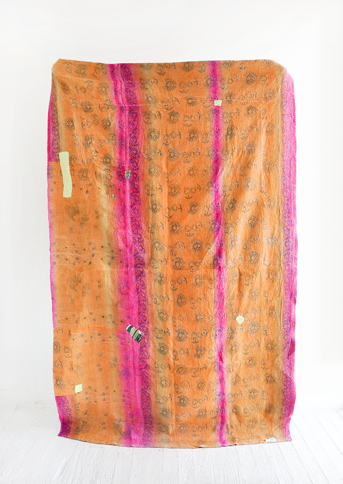 Vintage Patchwork Quilt No. 12 in  - LEIF